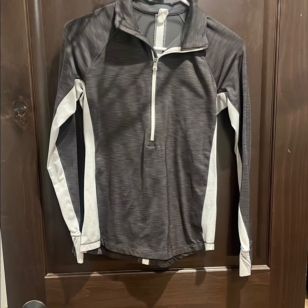 Under Armour Women’s Charcoal and White Zip-Up Sweater